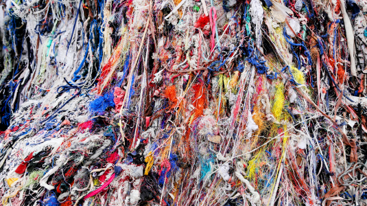 Recogida Selectiva de Residuos Textiles: Un Cambio Clave para la Economía Circular